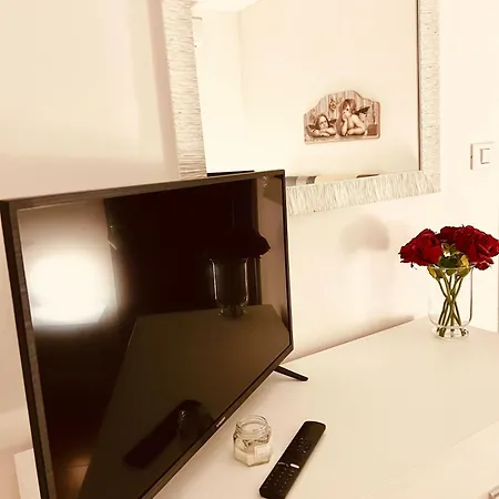 Cristina - Free Private Parking In Medicina, Comfort Premium & Air Conditioning