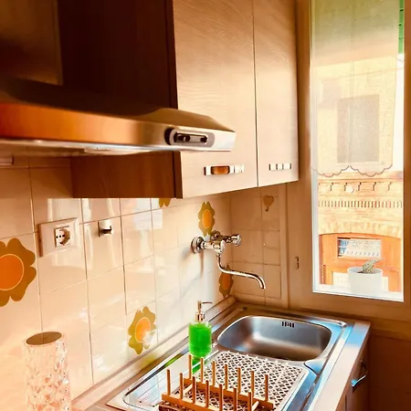 Cristina - Free Private Parking In Medicina, Comfort Premium & Air Conditioning Appartement *