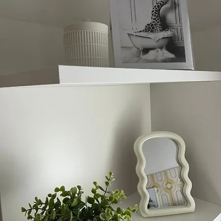 Cristina - Free Private Parking In Medicina, Comfort Premium & Air Conditioning