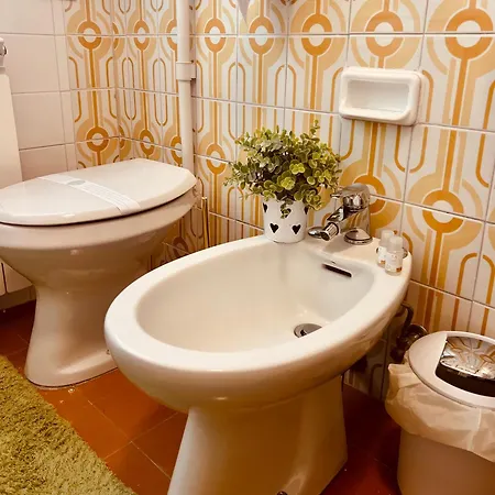 Cristina - Free Private Parking In Medicina, Comfort Premium & Air Conditioning شقة *