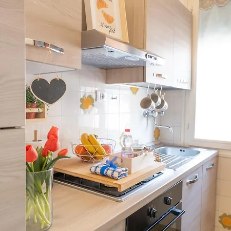 Cristina - Air Conditioning, Garden, Private Parking & Premium Beds