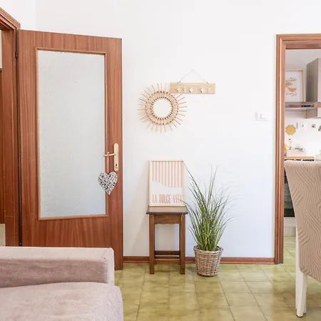 Cristina - Air Conditioning, Garden, Private Parking & Premium Beds Lejlighed *