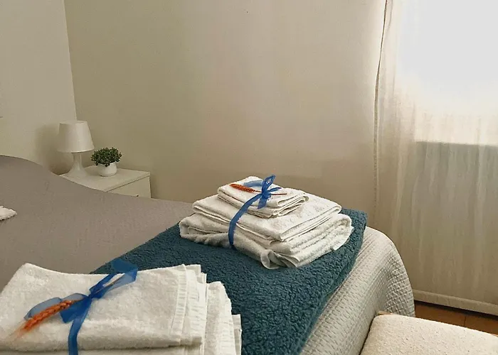 Cristina - Free Private Parking In Medicina, Comfort Premium & Air Conditioning *