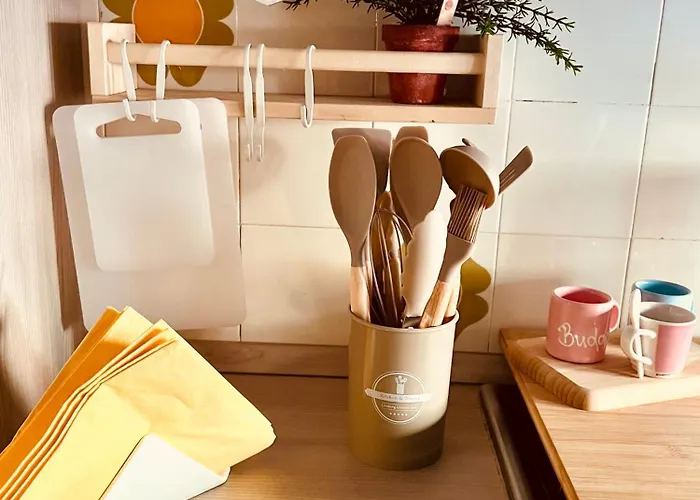 Cristina - Free Private Parking In Medicina, Comfort Premium & Air Conditioning Apartment